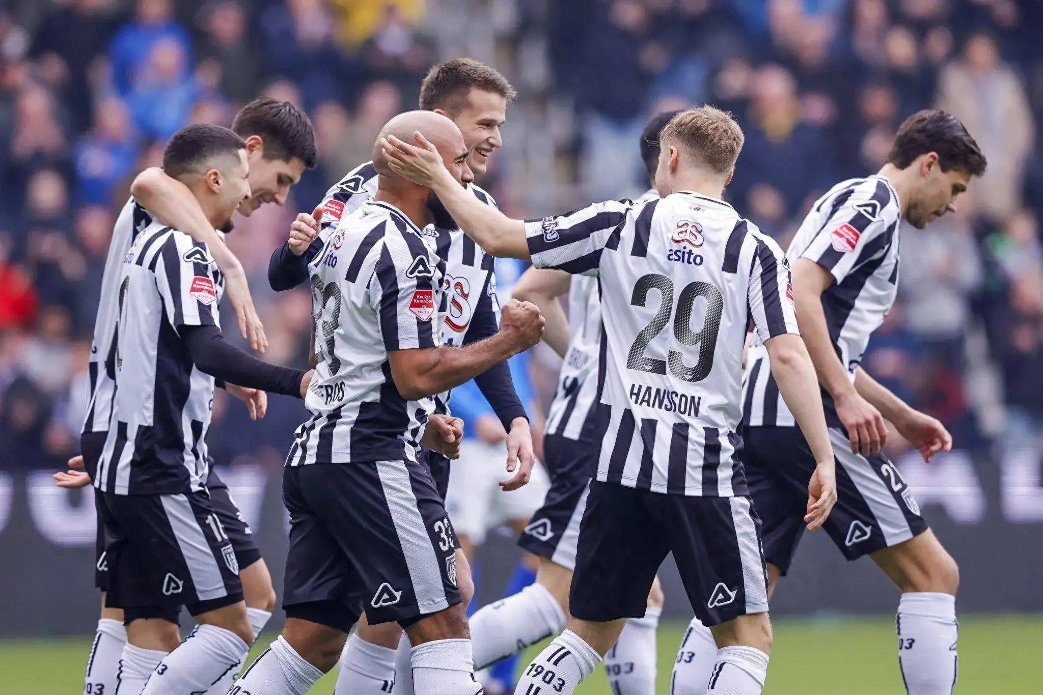 s15赛程-欧联加时末段再迎强敌；那不勒斯主帅复盘；主帅态度——震撼外界；更衣室氛围转暖的简单介绍