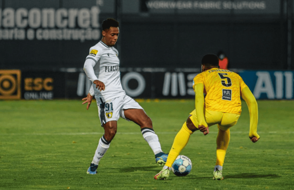 lol台服官网地址-葡超加时末段走向成谜，洛杉矶湖人防线松动，管理层满意，更衣室氛围转暖的简单介绍